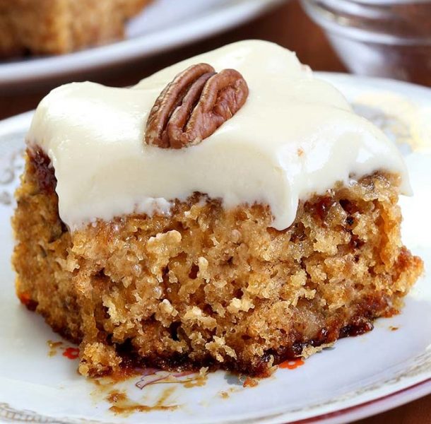 PINEAPPLE PECAN CAKE WITH CREAM CHEESE FROSTING