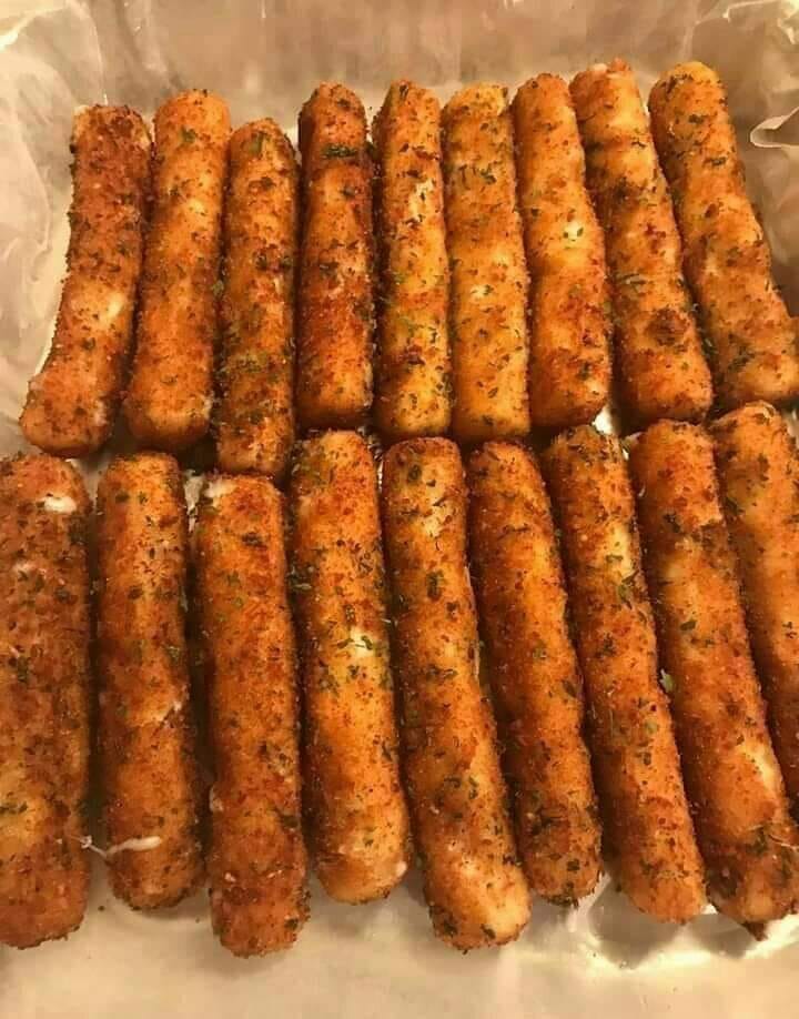 Fried Mozzarella Cheese Sticks