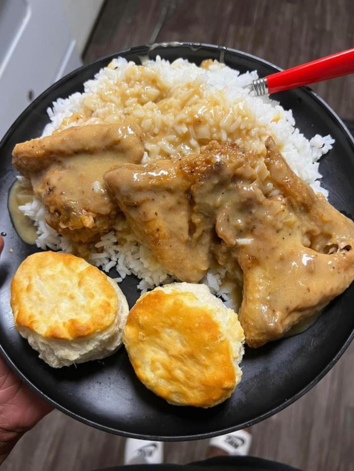 easy-smothered-chicken-and-gravy-recipe