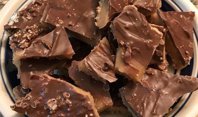 Homemade Chocolate and Almond Toffee: A Blissful Blend of Toffee, Almonds, and Chocolate