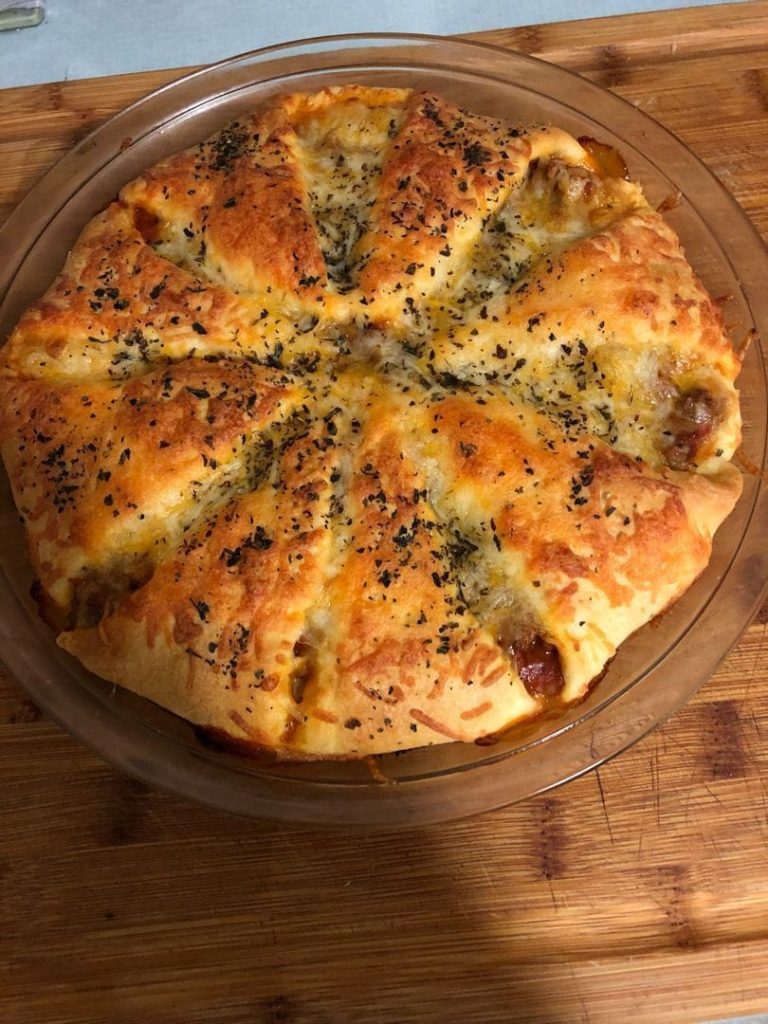 Italian Crescent Casserole – A delectable blend of ground beef, pasta sauce, and Italian cheeses in a golden-brown crescent crust.