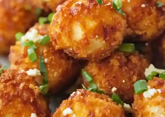 Fried Cauliflower Bites with Spicy Buffalo Sauce