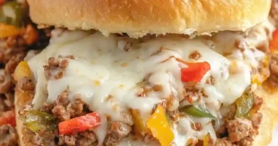 Philly Cheese Steak Sloppy Joes