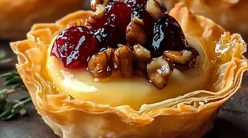Brie Bites with Cranberry Crunch