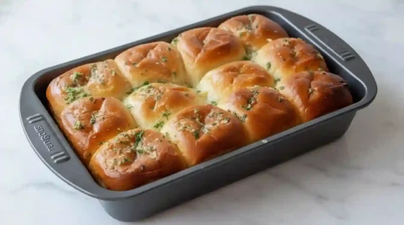 Hawaiian Rolls with Garlic Butter Recipe