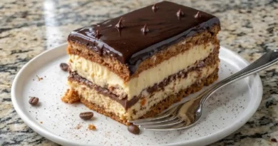 No-Bake Chocolate Eclair Cake Recipe