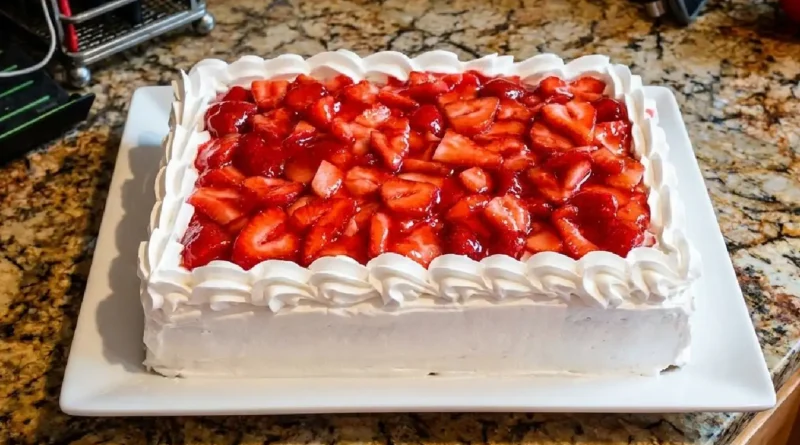 Strawberry Cream Cake Recipe